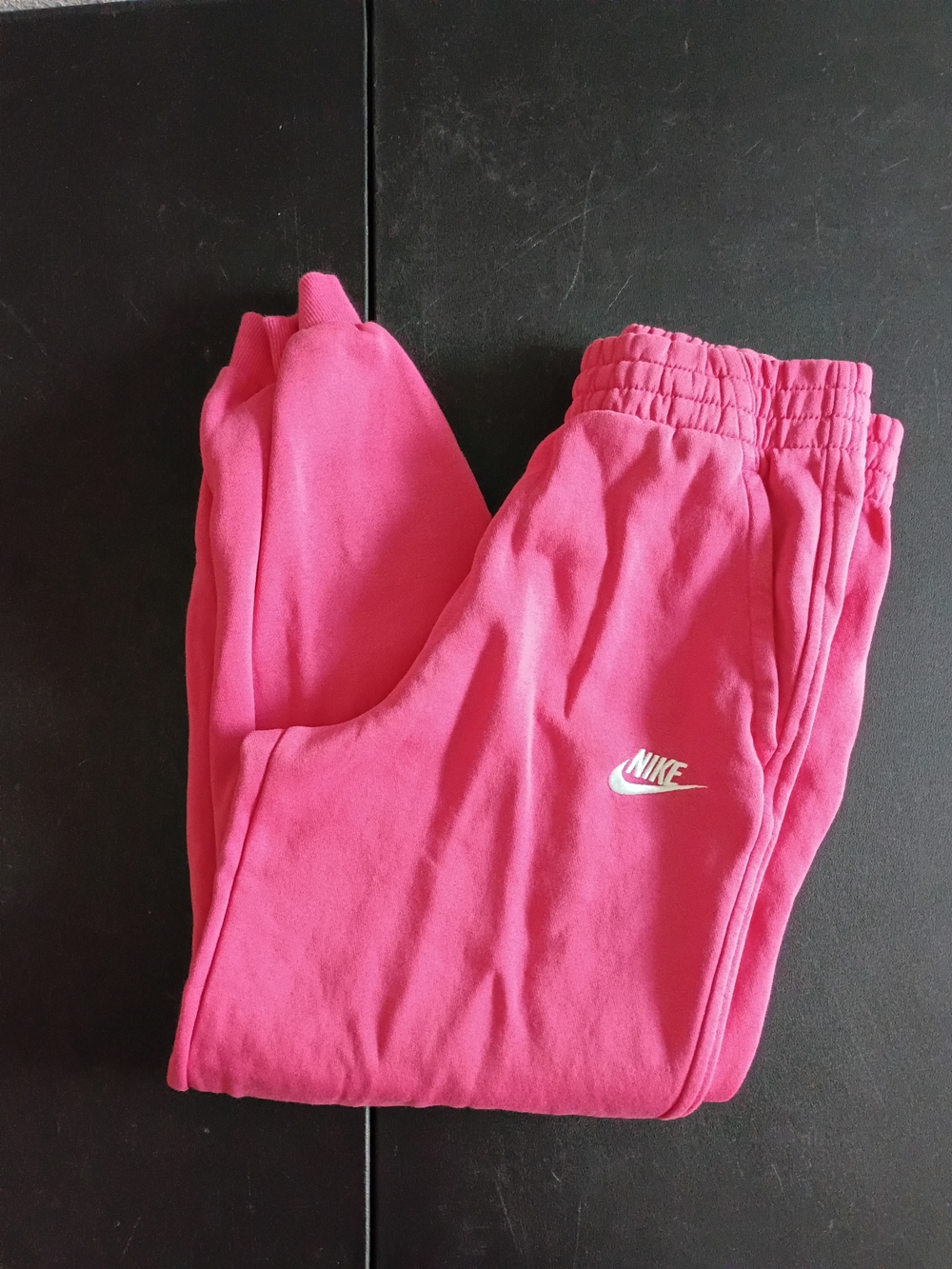 Nike Women's Bright Pink Fleece Cuffed Jogger Sweatpants (Size Large).